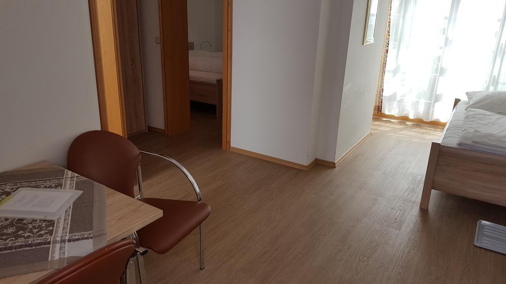 霍厄瑙霍夫公寓酒店 Hohenau 外观 照片